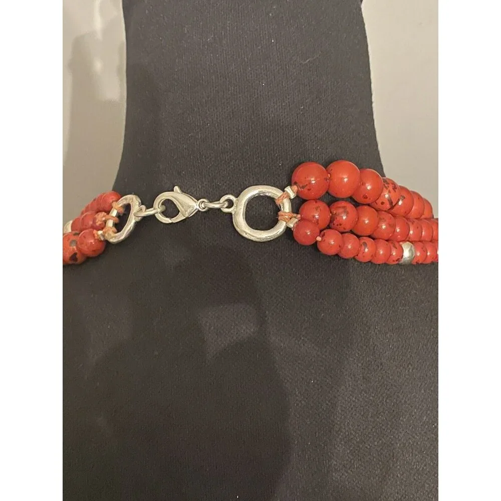 NECKLACE RED CORAL LOOK TRIPLE STRAND‎ FLOWER FUN FASHION COLLECTIBLE PLASTIC